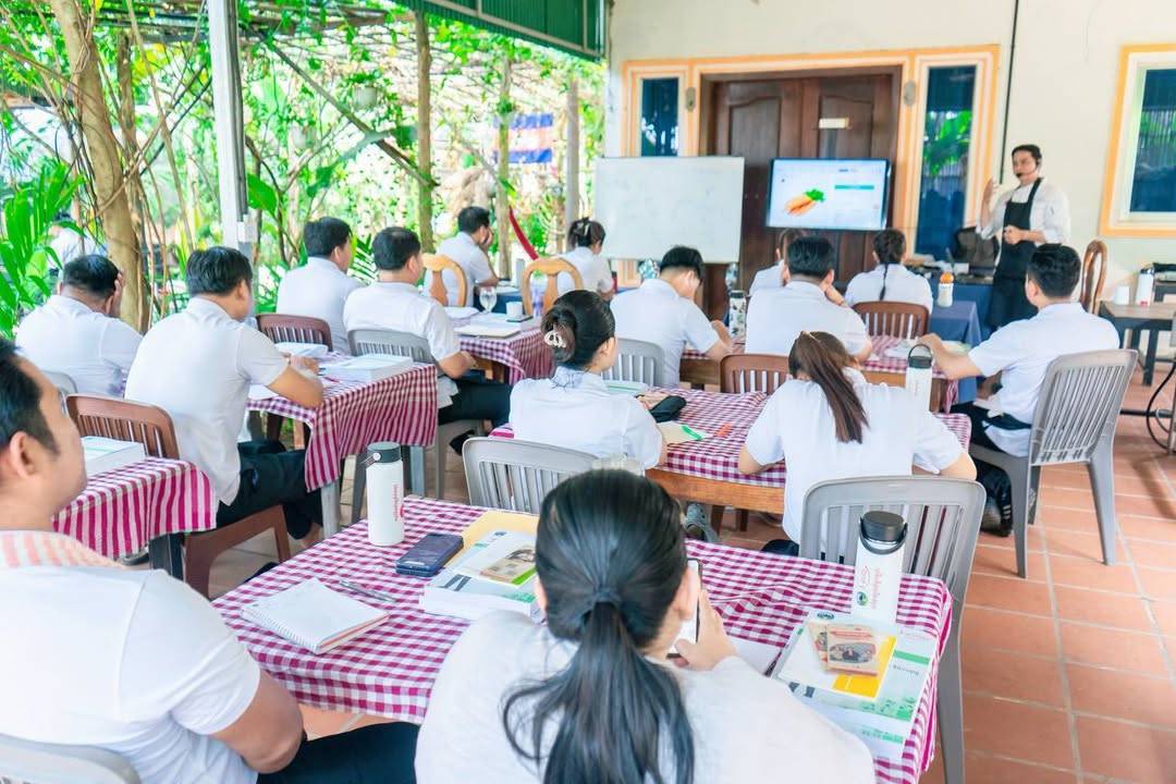 Promoting the Gastronomy Sector through Technical Capacity Building for Tourism Professionals and HoKa Trainers in Culinary Arts!