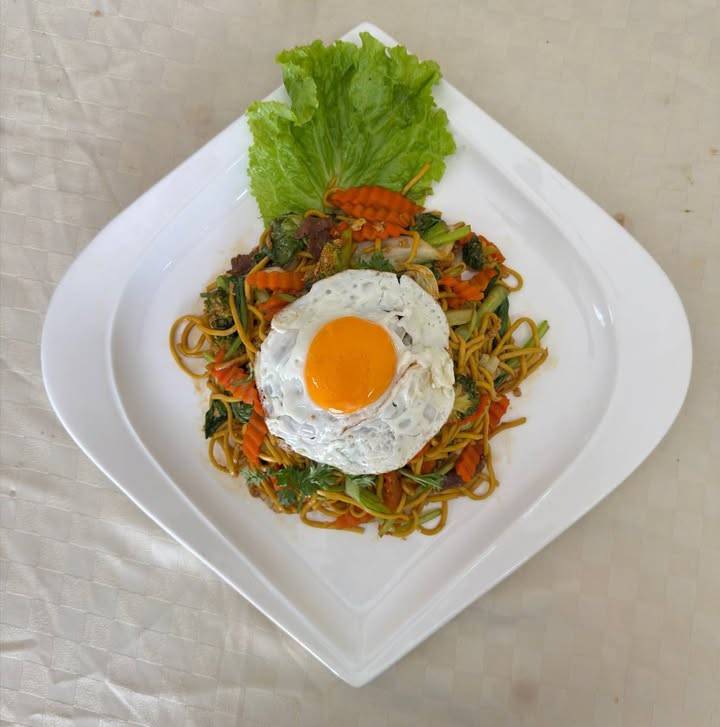 The Stung Treng Provincial Department of Tourism, funded by Swisscontact, successfully concluded a comprehensive vocational training program in Cooking.