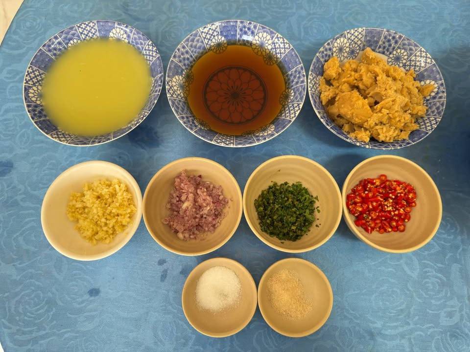 The Stung Treng Provincial Department of Tourism, funded by Swisscontact, successfully concluded a comprehensive vocational training program in Cooking.